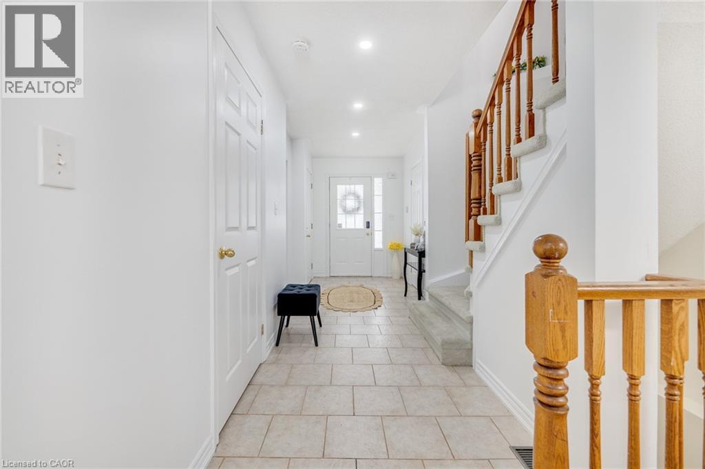 81 Kendrick Court, Ancaster, Ontario  L9G 5A5 - Photo 5 - 40800632