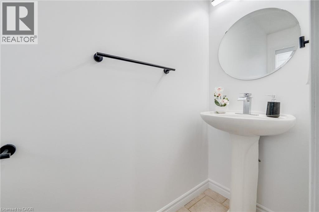 81 Kendrick Court, Ancaster, Ontario  L9G 5A5 - Photo 6 - 40800632