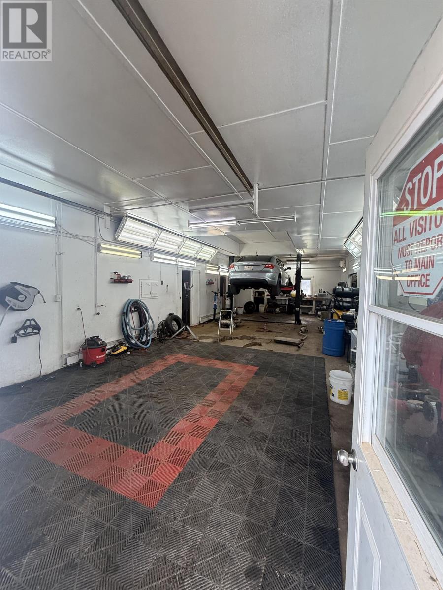 40 Grant Street, Charlottetown, Prince Edward Island  C1C 0H5 - Photo 2 - 202601428