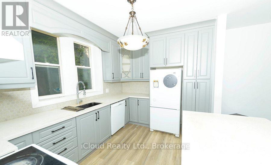 81 Florence Avenue, Kitchener, Ontario  N2A 2K9 - Photo 10 - X12724976