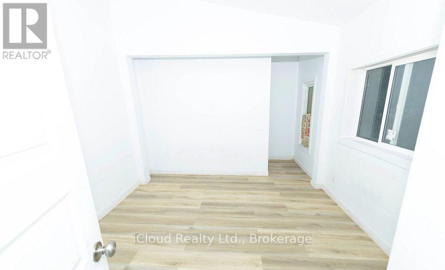 81 Florence Avenue, Kitchener, Ontario  N2A 2K9 - Photo 7 - X12724976