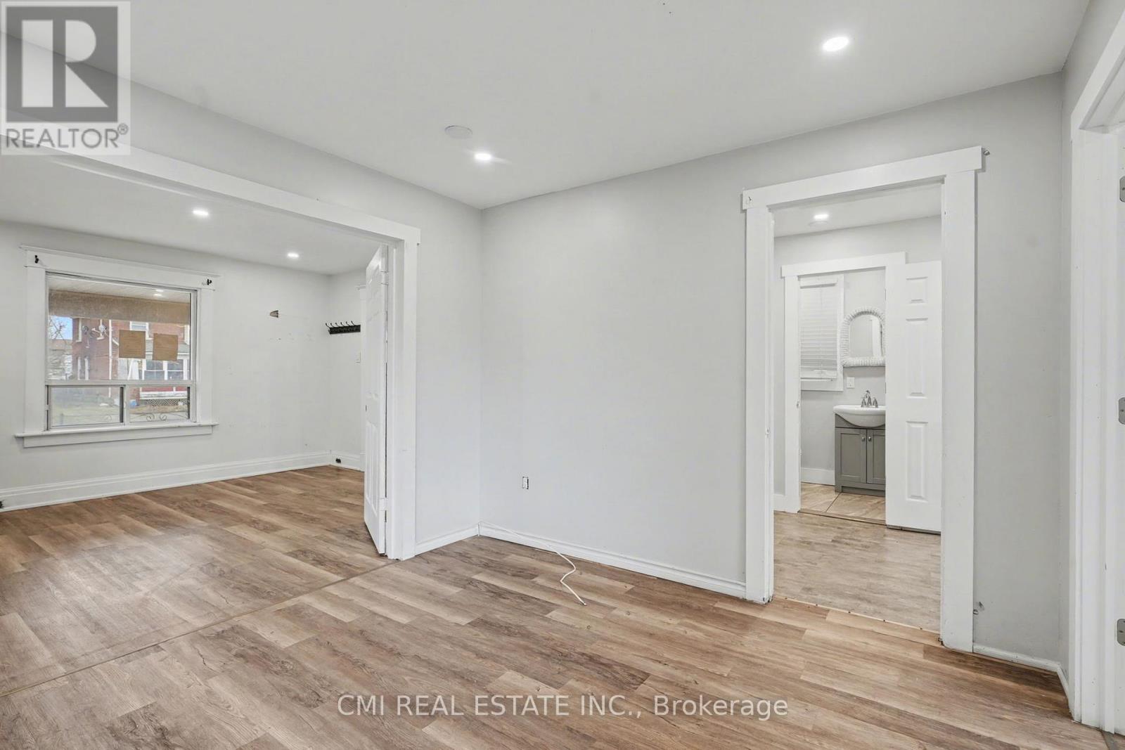 4824 Fourth Avenue, Niagara Falls, Ontario  L2E 4P1 - Photo 10 - X12725088