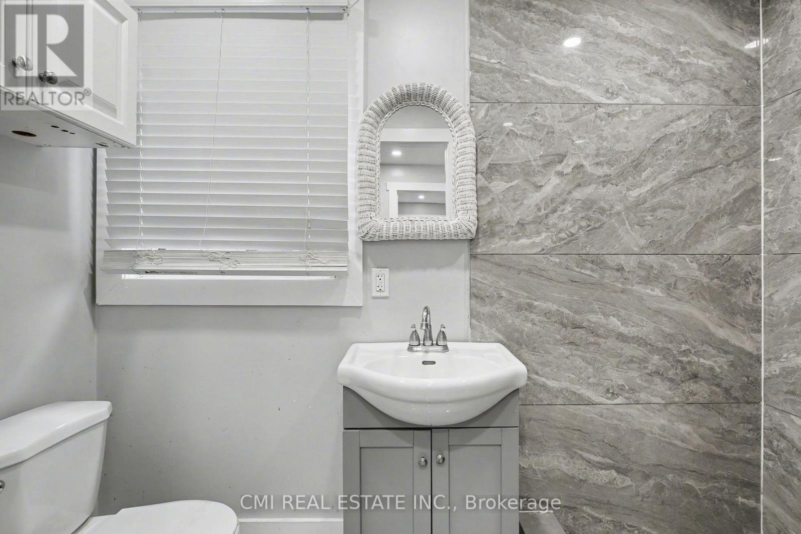 4824 Fourth Avenue, Niagara Falls, Ontario  L2E 4P1 - Photo 15 - X12725088