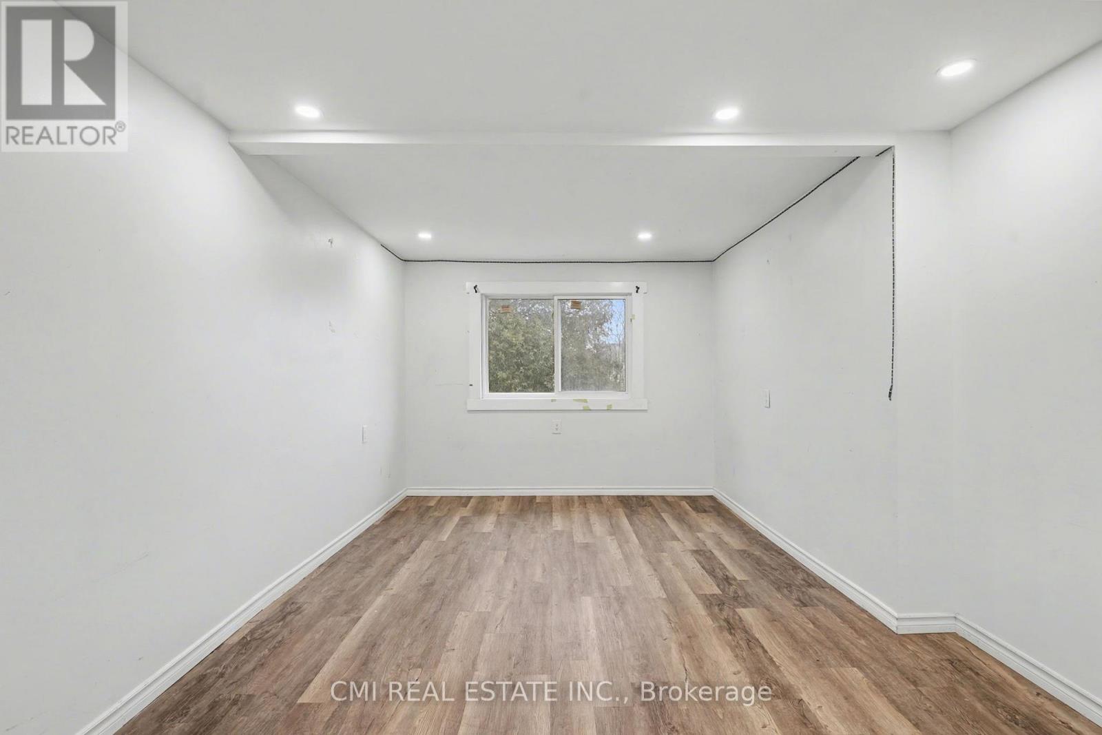 4824 Fourth Avenue, Niagara Falls, Ontario  L2E 4P1 - Photo 26 - X12725088