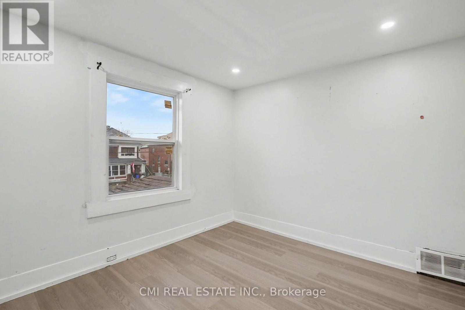 4824 Fourth Avenue, Niagara Falls, Ontario  L2E 4P1 - Photo 31 - X12725088