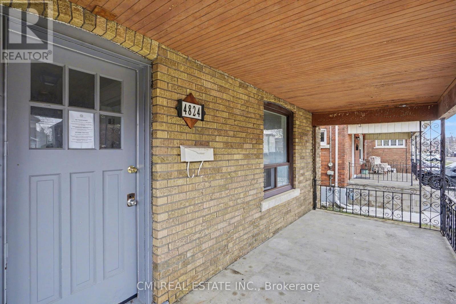 4824 Fourth Avenue, Niagara Falls, Ontario  L2E 4P1 - Photo 5 - X12725088