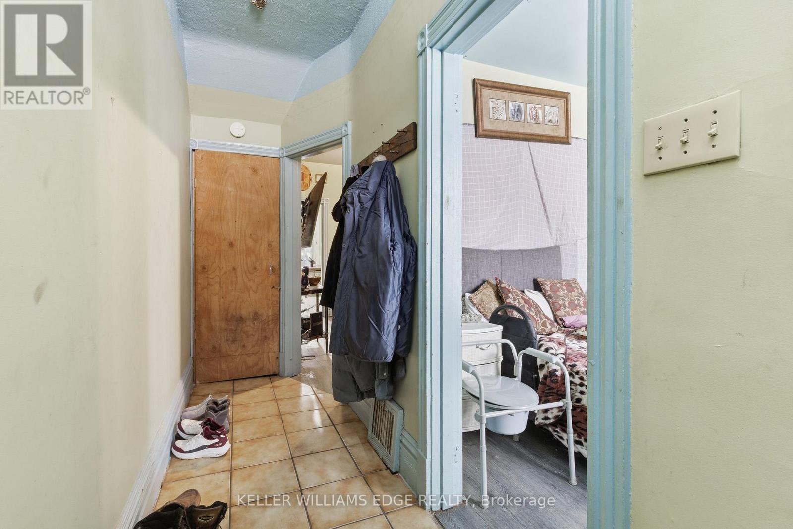 24 Fullerton Avenue, Hamilton, Ontario  L8L 6G8 - Photo 7 - X12725098