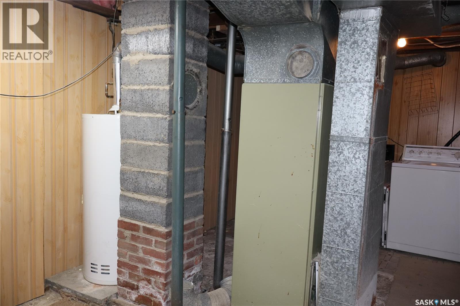 315 7th Avenue E, Assiniboia, Saskatchewan  S0H 0B0 - Photo 22 - SK027320