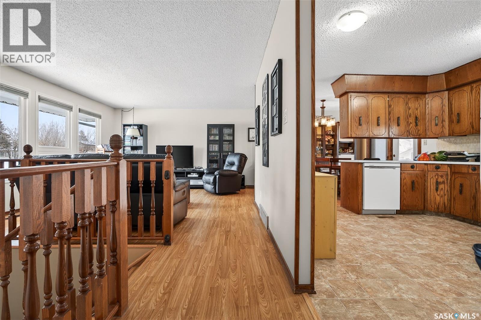 45 Blue Sage Drive, Moose Jaw, Saskatchewan  S6J 1A5 - Photo 10 - SK027305