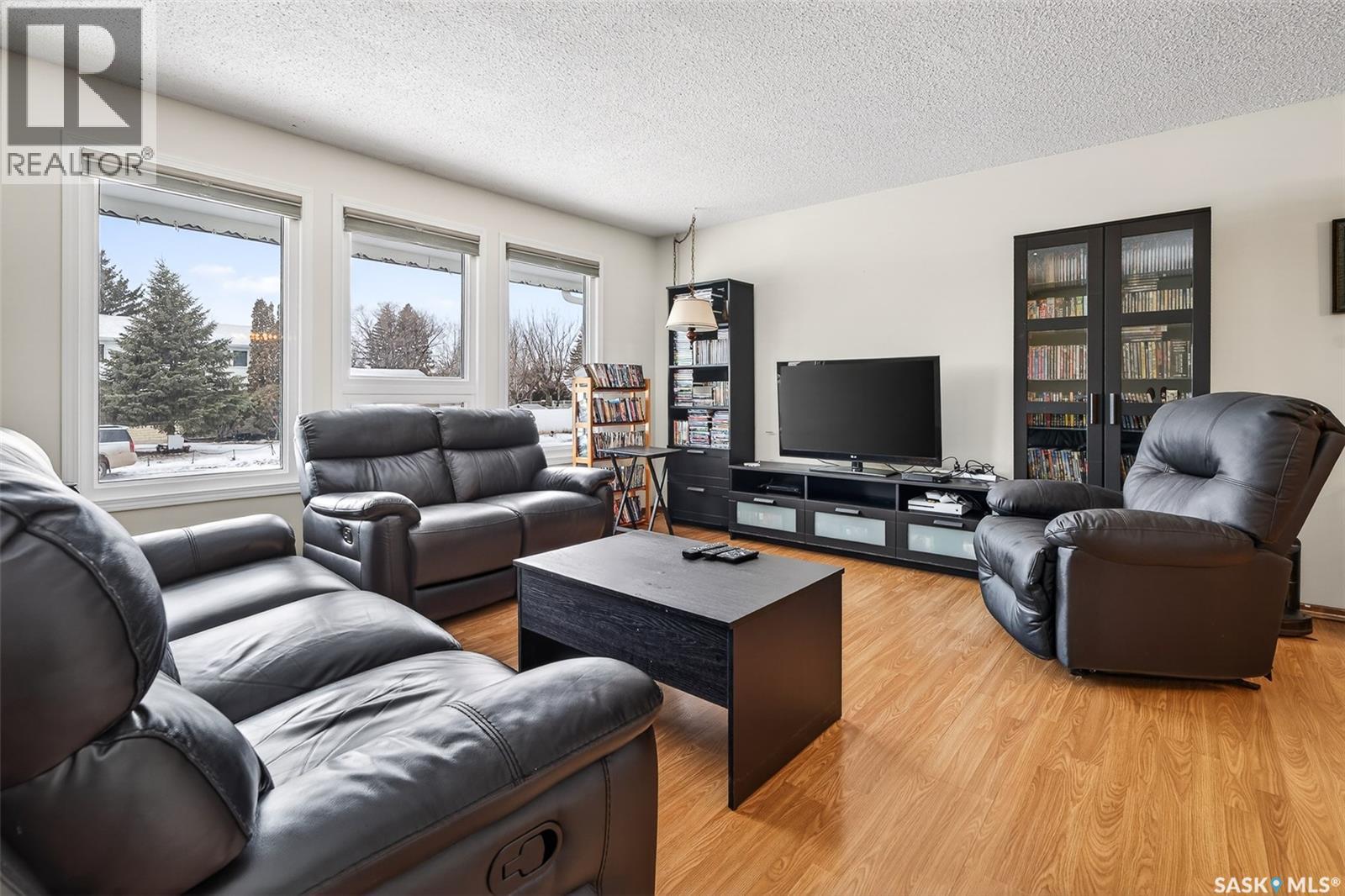 45 Blue Sage Drive, Moose Jaw, Saskatchewan  S6J 1A5 - Photo 11 - SK027305