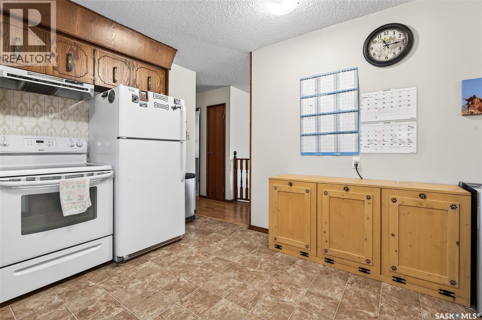 45 Blue Sage Drive, Moose Jaw, Saskatchewan  S6J 1A5 - Photo 4 - SK027305