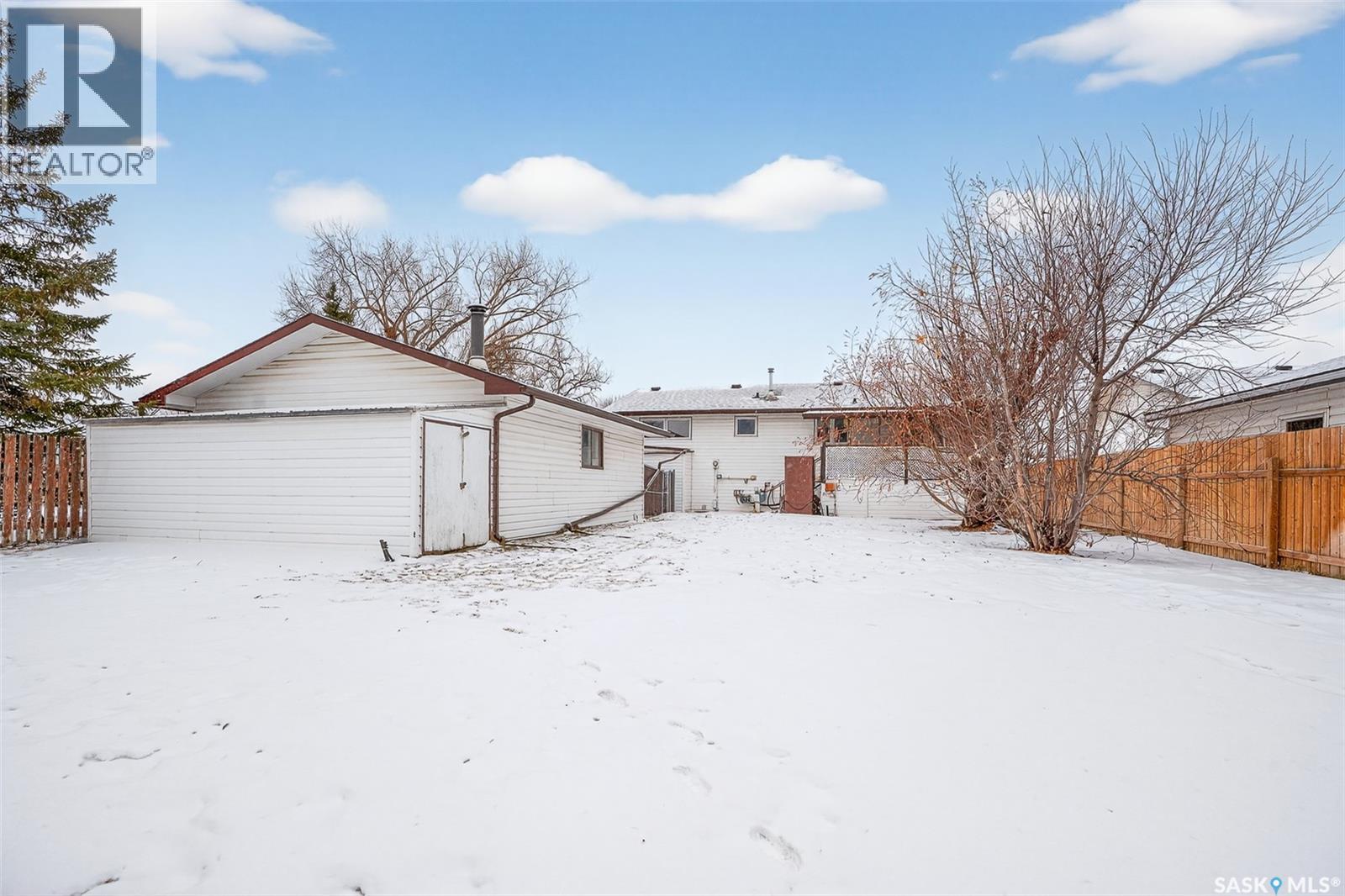 45 Blue Sage Drive, Moose Jaw, Saskatchewan  S6J 1A5 - Photo 46 - SK027305