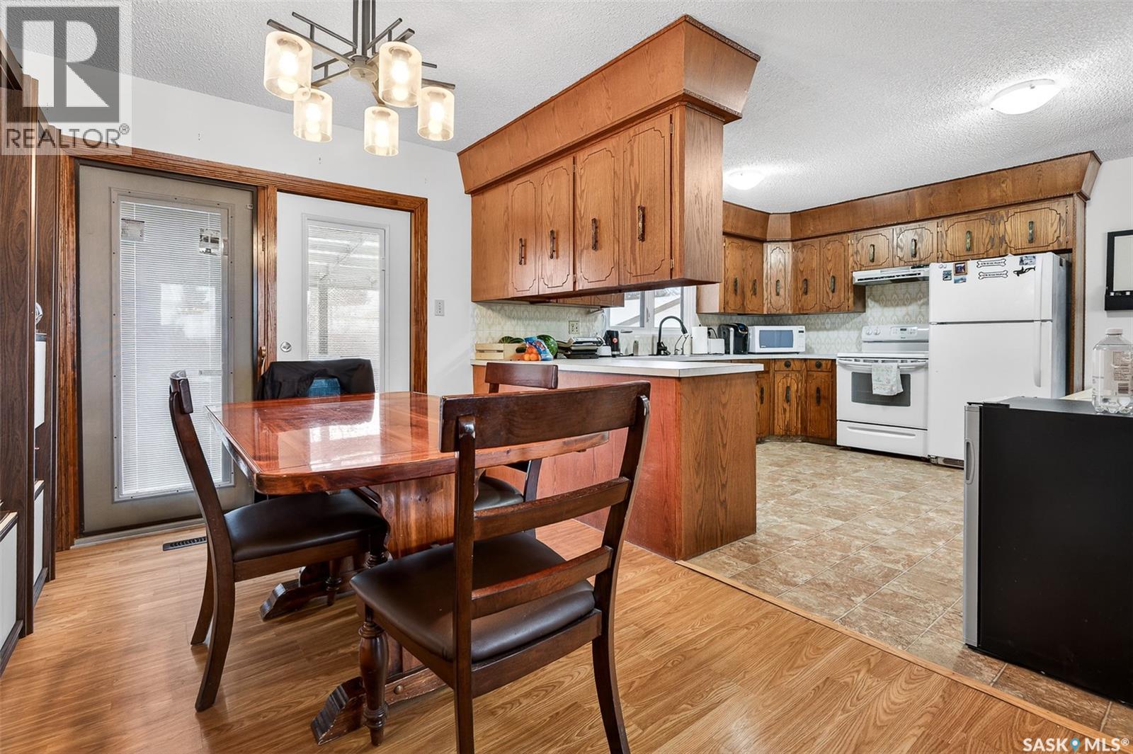 45 Blue Sage Drive, Moose Jaw, Saskatchewan  S6J 1A5 - Photo 8 - SK027305