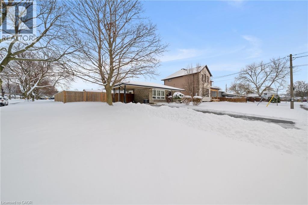 40 Linlake Drive, St. Catharines, Ontario  L2N 2M3 - Photo 2 - 40799331