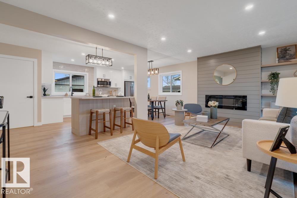 15022 86 AV NW, Edmonton, Alberta