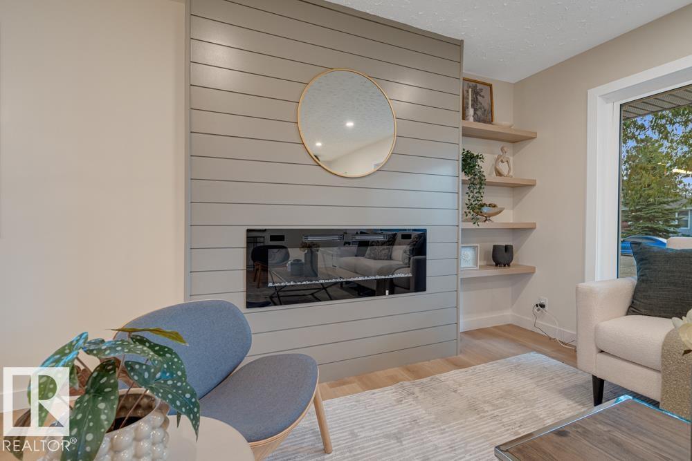 15022 86 Av Nw, Edmonton, Alberta  T5R 4C1 - Photo 5 - E4470897