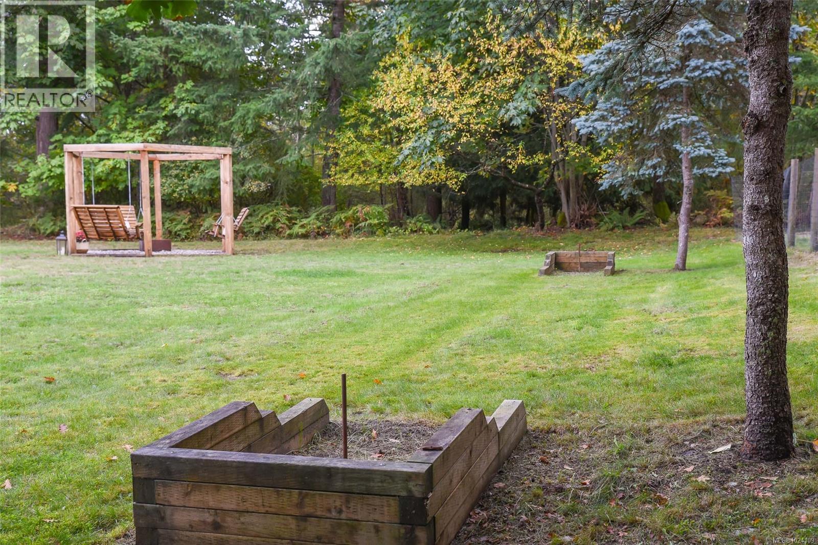 8868 Erickson Pl, Black Creek, British Columbia  V9J 1H9 - Photo 24 - 1024109