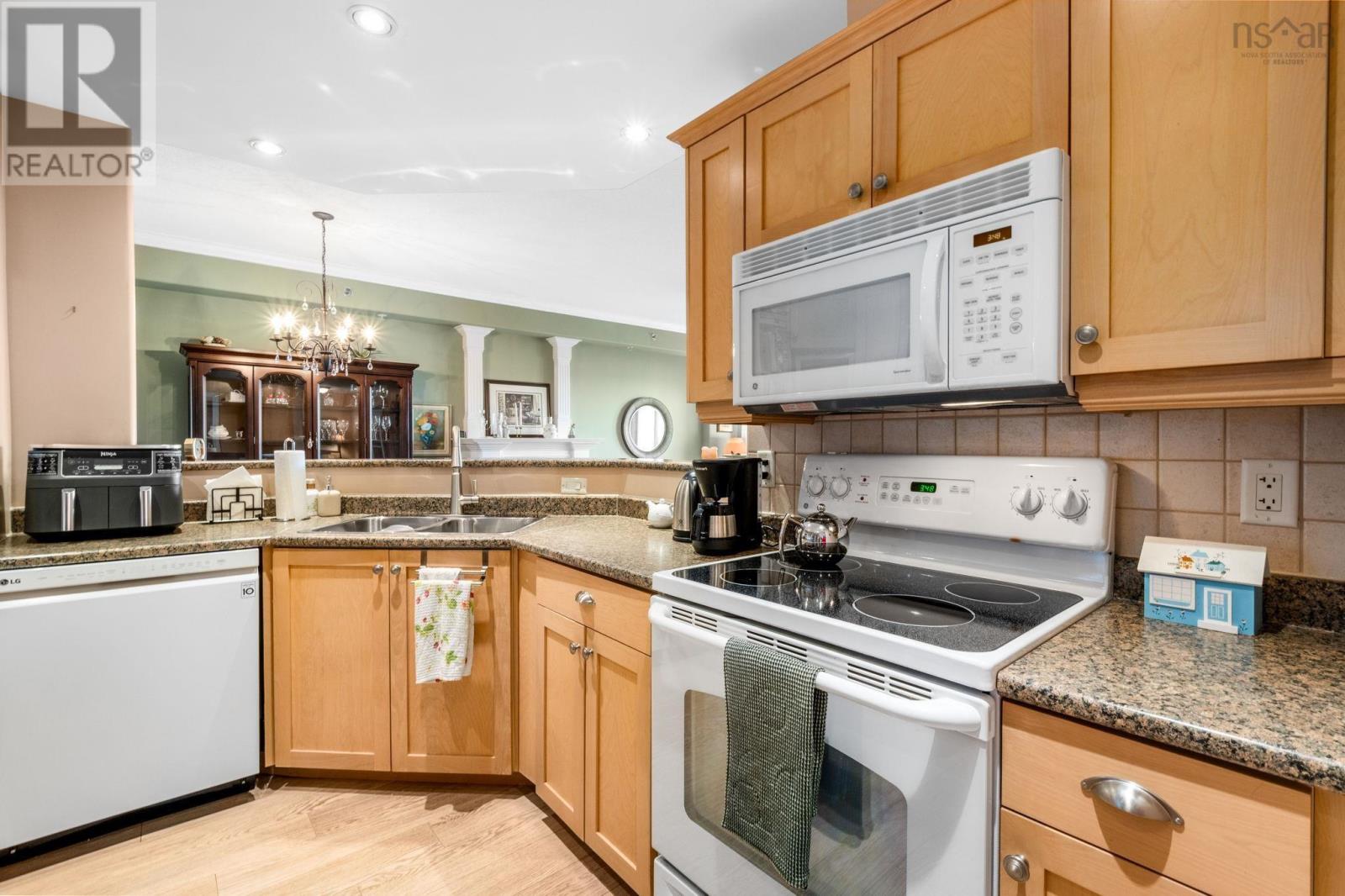 308 36 Southgate Drive, Bedford, Nova Scotia  B4A 4M4 - Photo 5 - 202601427