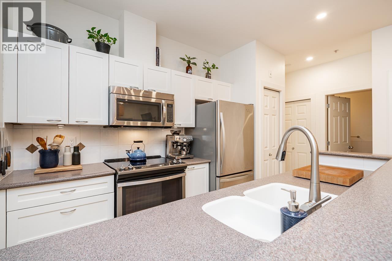 202 131 W 3rd Street, North Vancouver, British Columbia  V7M 1E7 - Photo 19 - R3082586