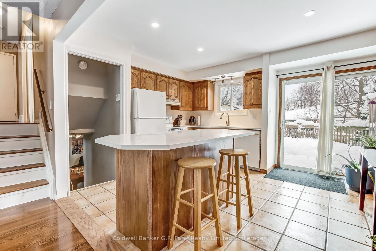 Photo 6 of 26 for 1543 Aldersbrook Road