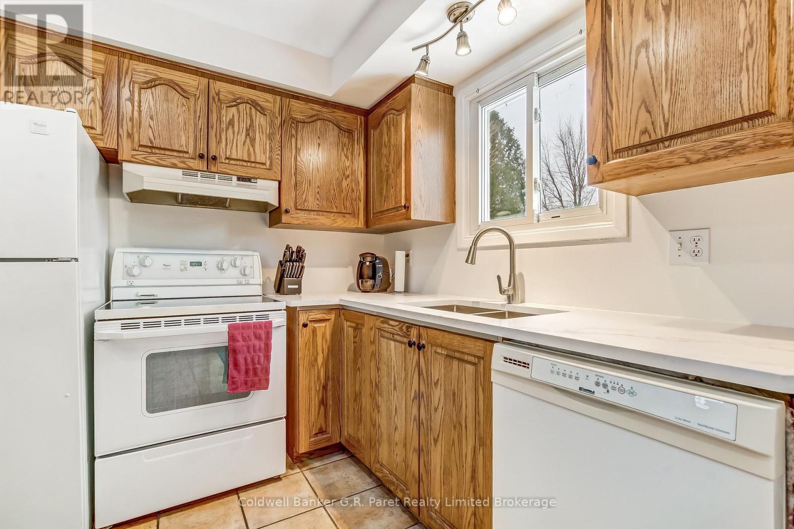 1543 Aldersbrook Road, London North, Ontario  N6G 2Z1 - Photo 8 - X12708286