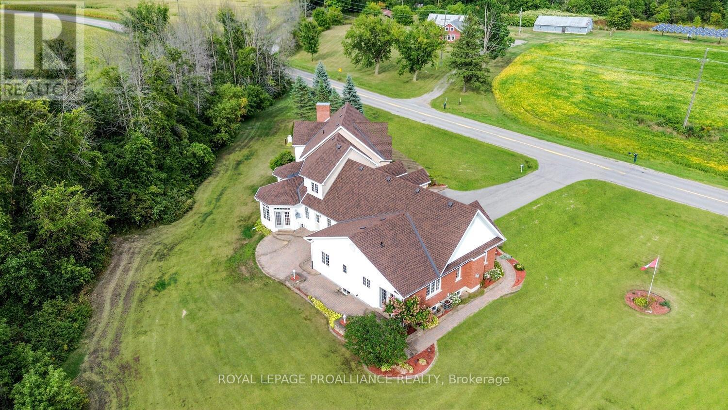 3560/3562 Weir Road, Edwardsburgh/cardinal, Ontario K0E 1X0 - Photo 3 - X12725162