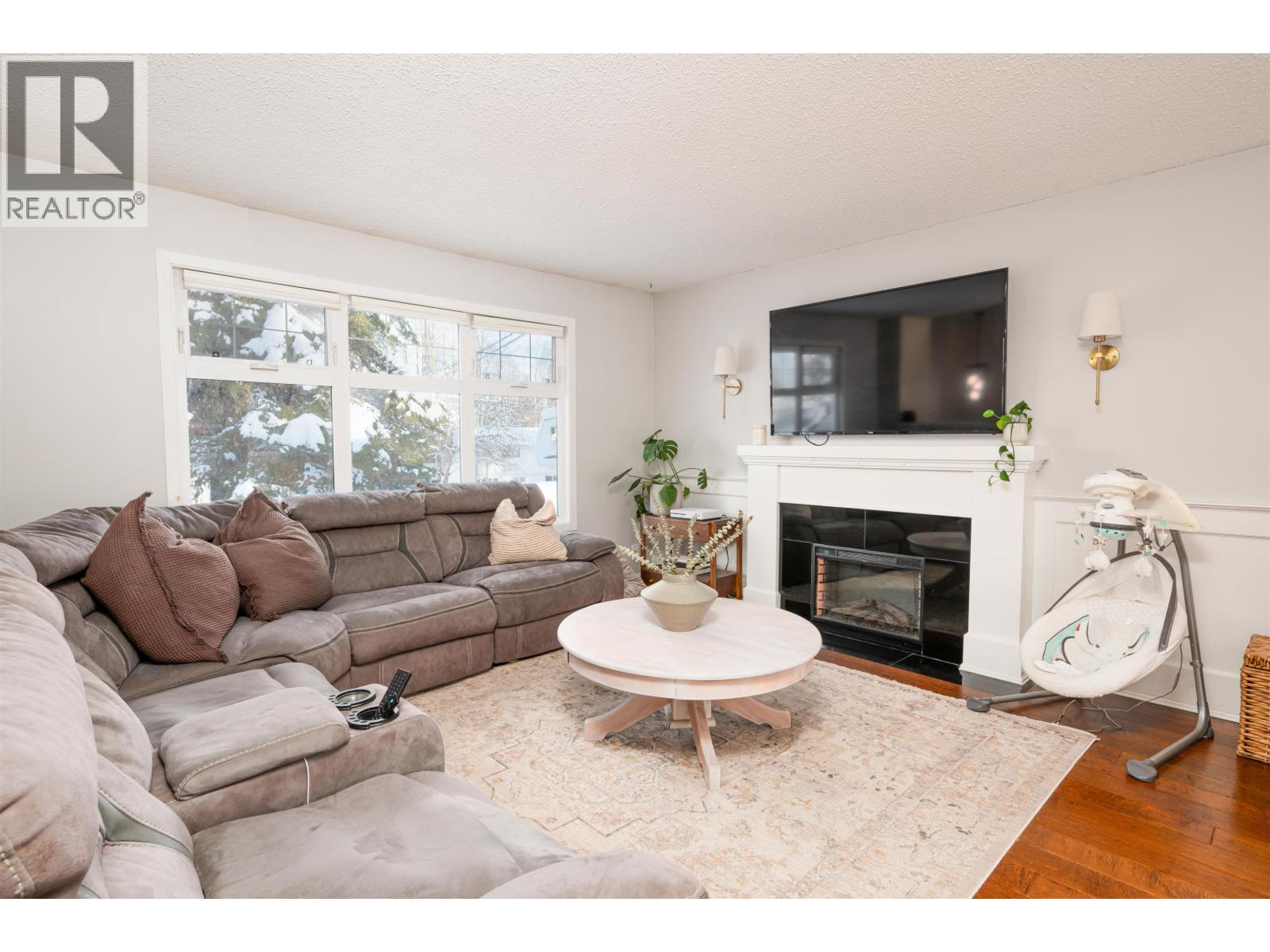 6777 Lilac Crescent, Prince George, British Columbia  V2K 3H2 - Photo 3 - R3082648