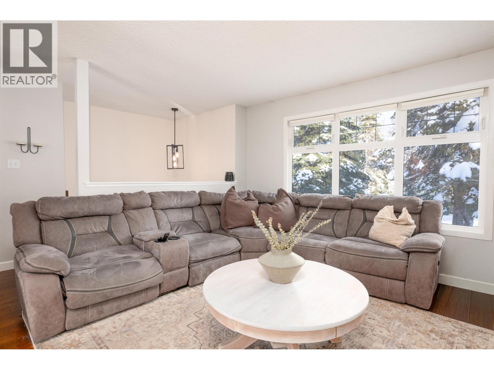 6777 Lilac Crescent, Prince George, British Columbia  V2K 3H2 - Photo 5 - R3082648