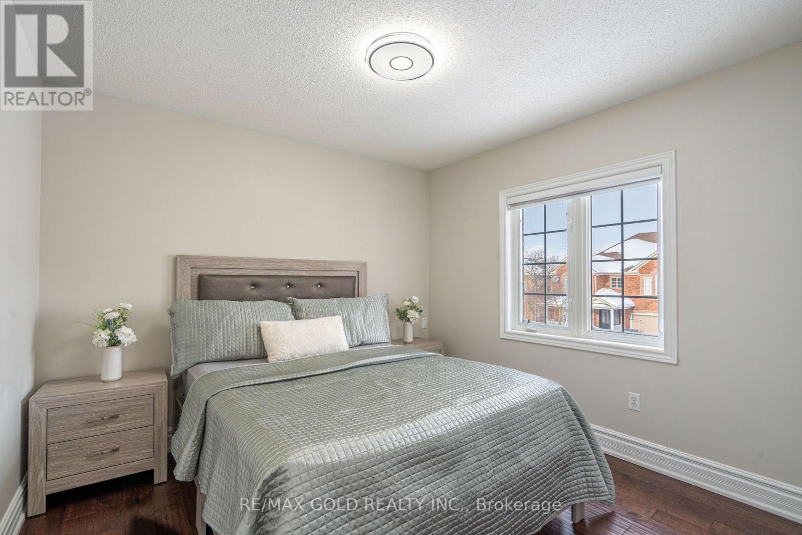 10 Leopard Gate, Brampton, Ontario  L6R 2E5 - Photo 20 - W12716794