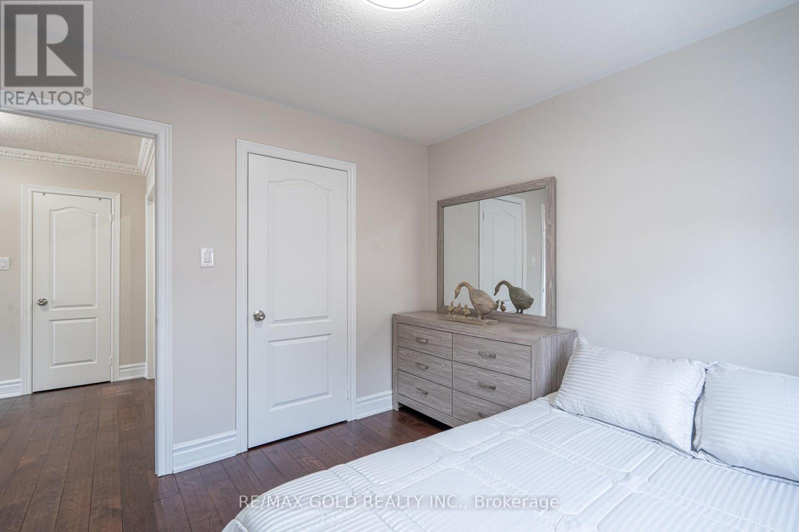 10 Leopard Gate, Brampton, Ontario  L6R 2E5 - Photo 23 - W12716794