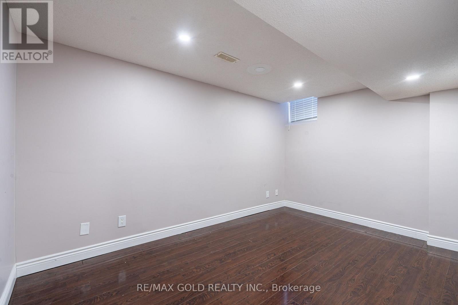 10 Leopard Gate, Brampton, Ontario  L6R 2E5 - Photo 41 - W12716794