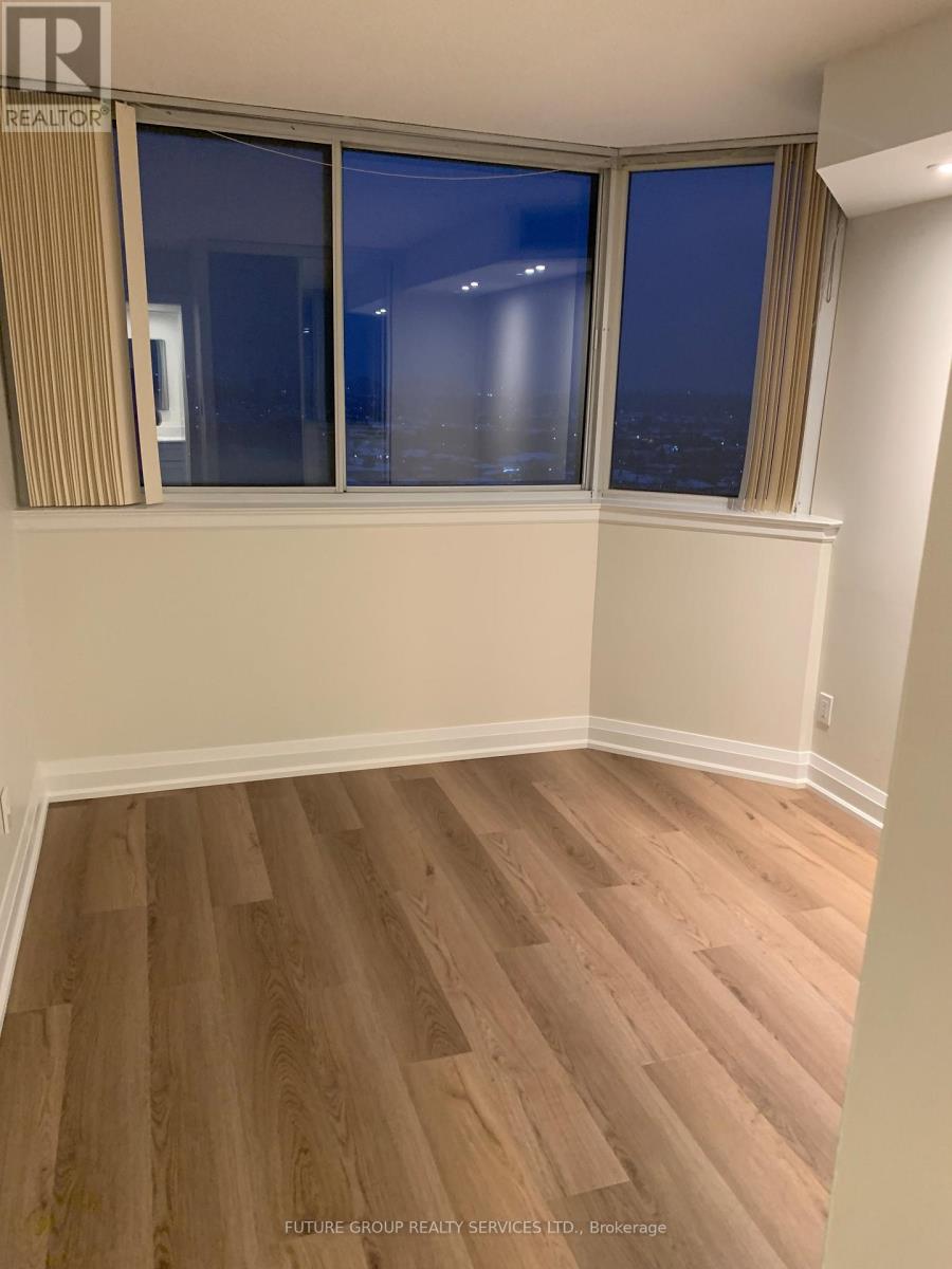 1204 - 880 Dundas Street W, Mississauga, Ontario  L5C 4H3 - Photo 8 - W12717540