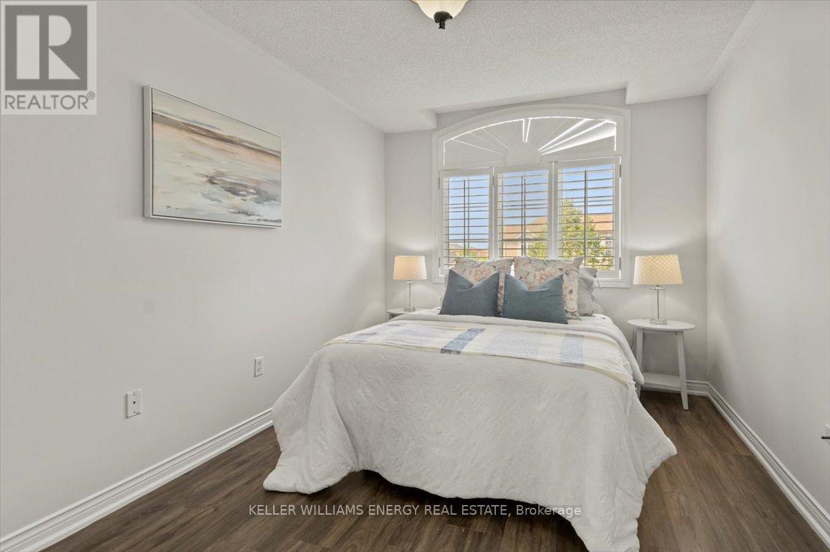 5 Bishopgate Street, Whitby, Ontario  L1P 0A6 - Photo 13 - E12725166