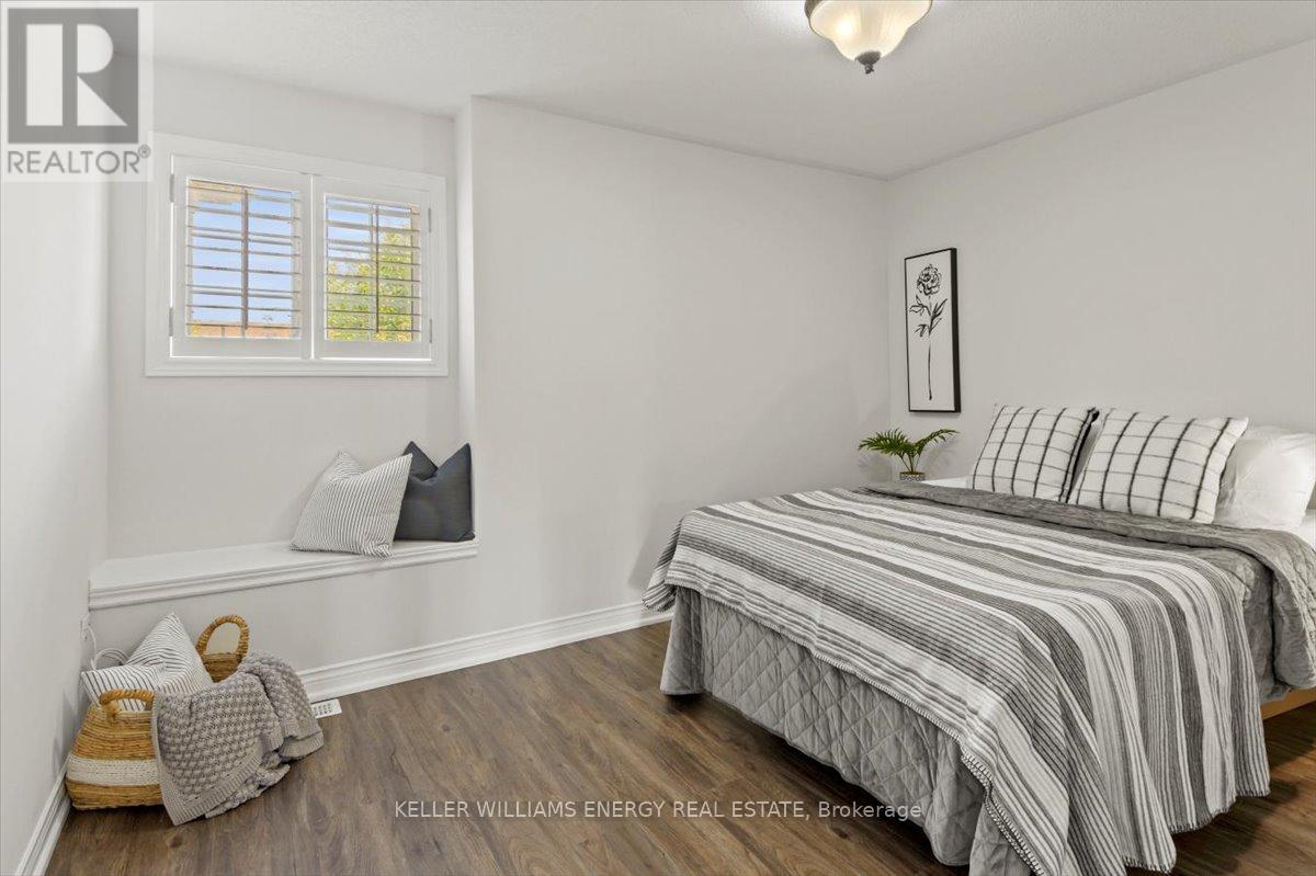 5 Bishopgate Street, Whitby, Ontario  L1P 0A6 - Photo 15 - E12725166