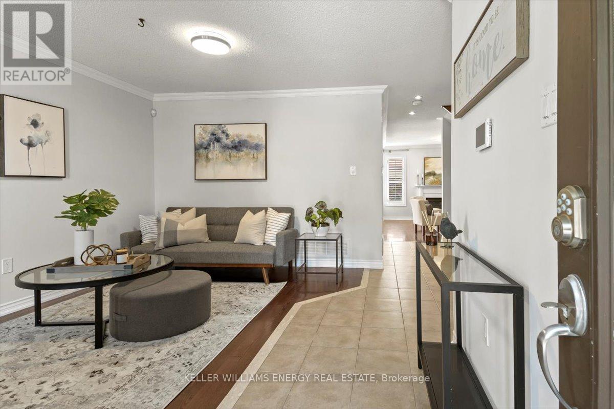 5 Bishopgate Street, Whitby, Ontario  L1P 0A6 - Photo 6 - E12725166