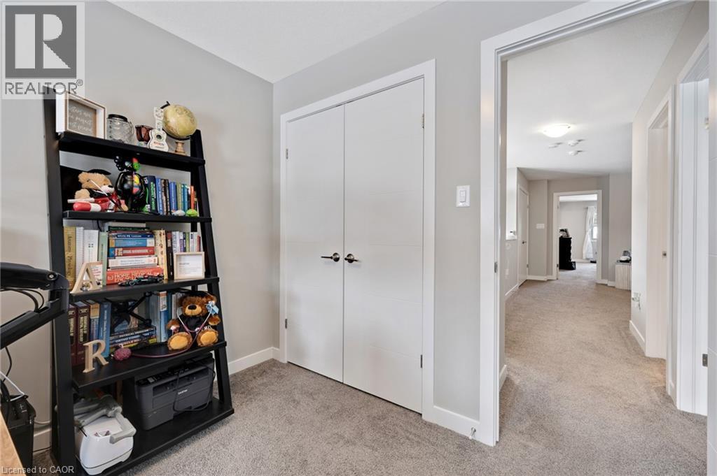 933 Robert Ferrie Drive, Kitchener, Ontario  N2P 0P9 - Photo 18 - 40799699