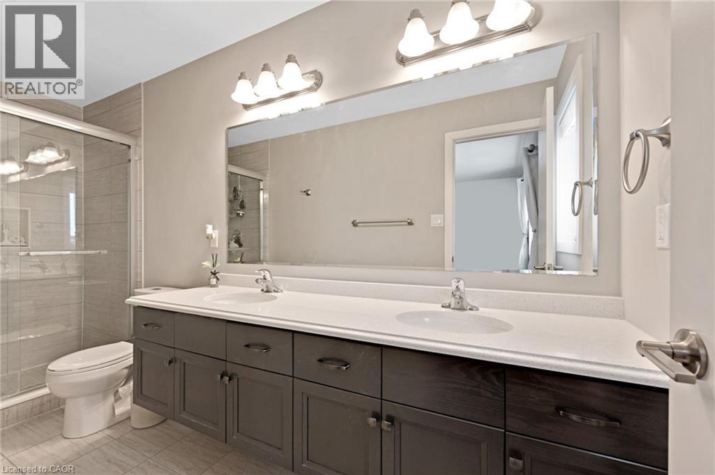 933 Robert Ferrie Drive, Kitchener, Ontario  N2P 0P9 - Photo 25 - 40799699