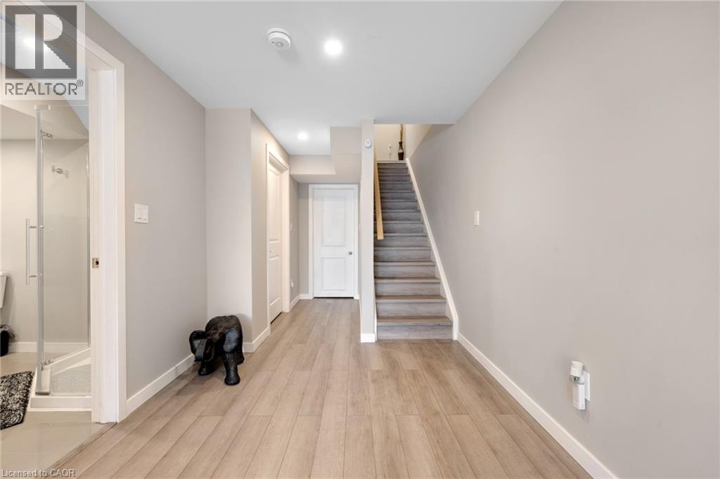 933 Robert Ferrie Drive, Kitchener, Ontario  N2P 0P9 - Photo 26 - 40799699