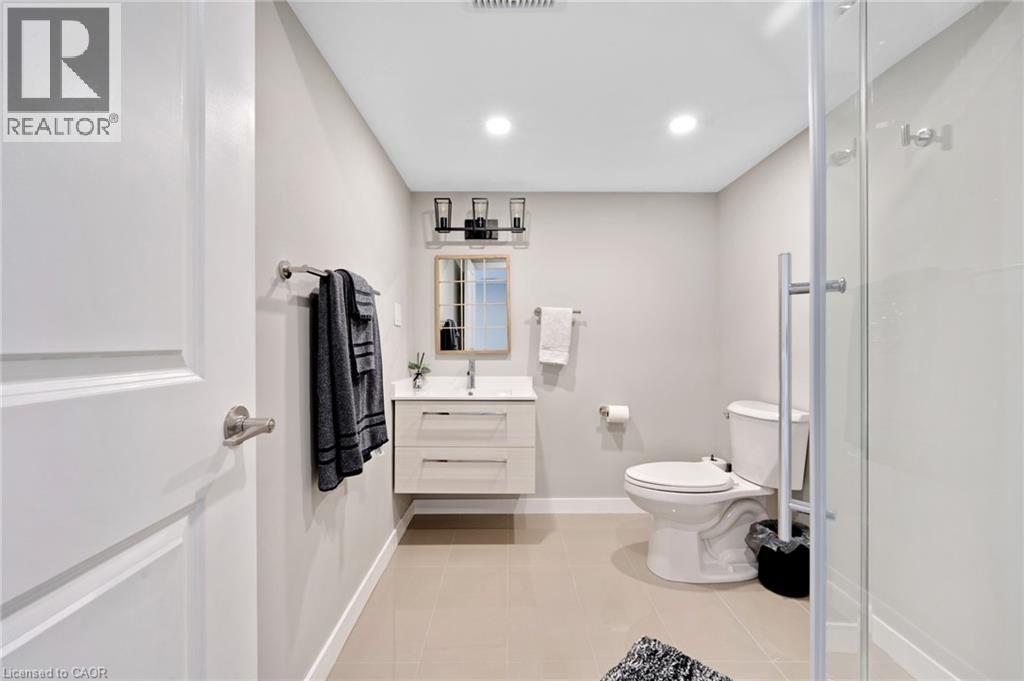 933 Robert Ferrie Drive, Kitchener, Ontario  N2P 0P9 - Photo 28 - 40799699