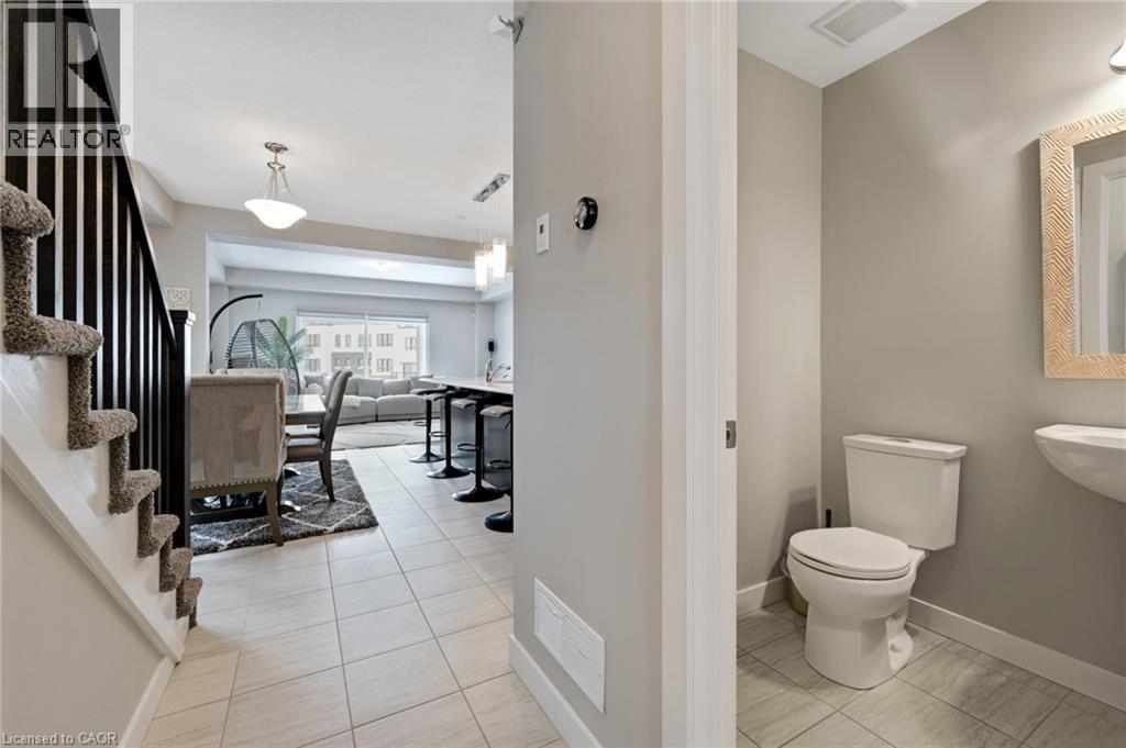 933 Robert Ferrie Drive, Kitchener, Ontario  N2P 0P9 - Photo 5 - 40799699