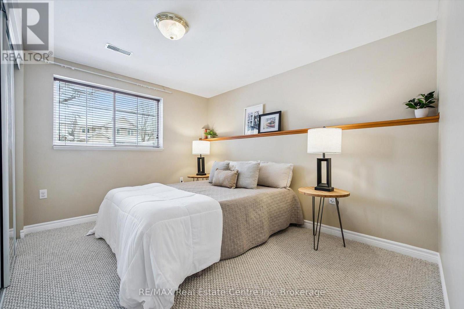 45 Chesterton Lane, Guelph, Ontario  N1E 6S8 - Photo 15 - X12725154