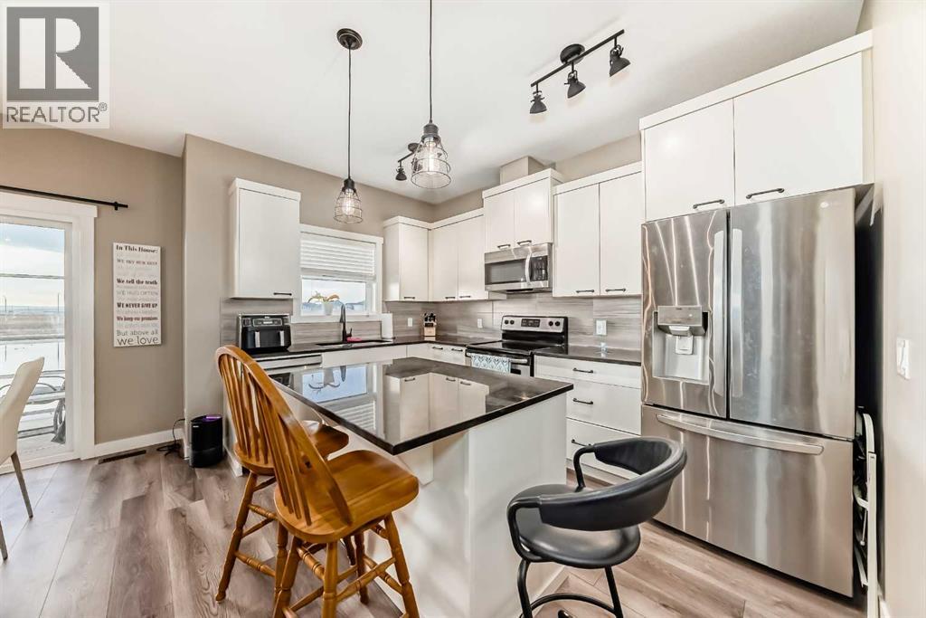 536 Redstone View Ne, Calgary, Alberta  T3N 0M9 - Photo 4 - A2270357