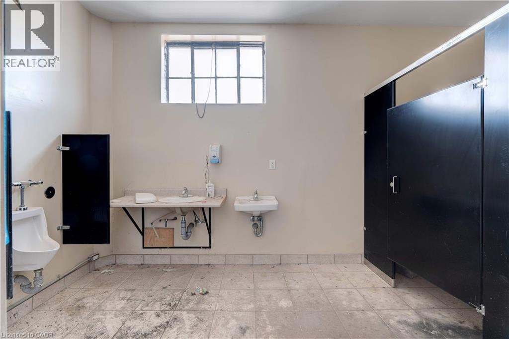 111 Sherwood Drive Unit# 8-9, Brantford, Ontario  N3T 6J9 - Photo 6 - 40800540