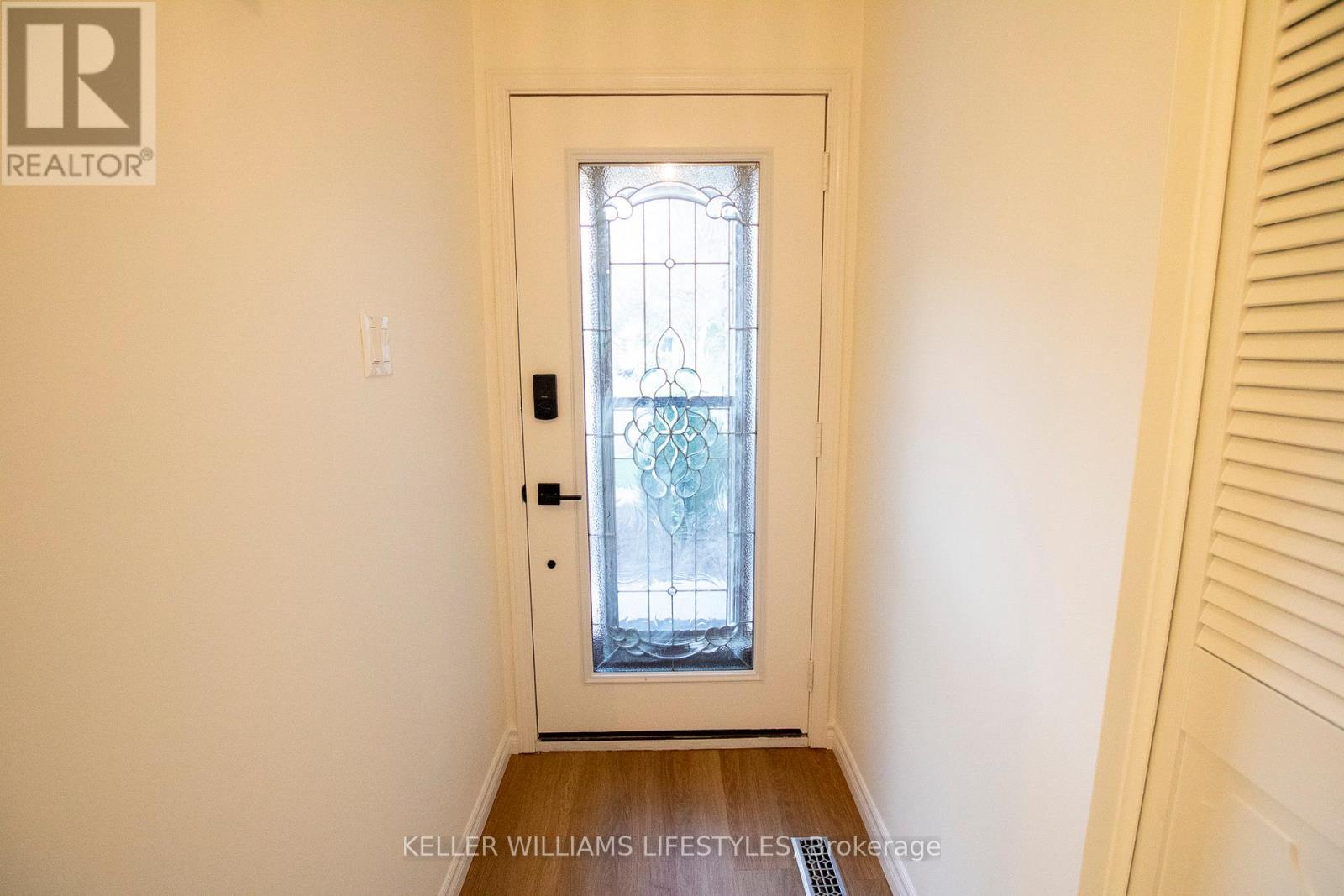 59 Haliburton Place, London South, Ontario  N6K 2Z4 - Photo 3 - X12725172