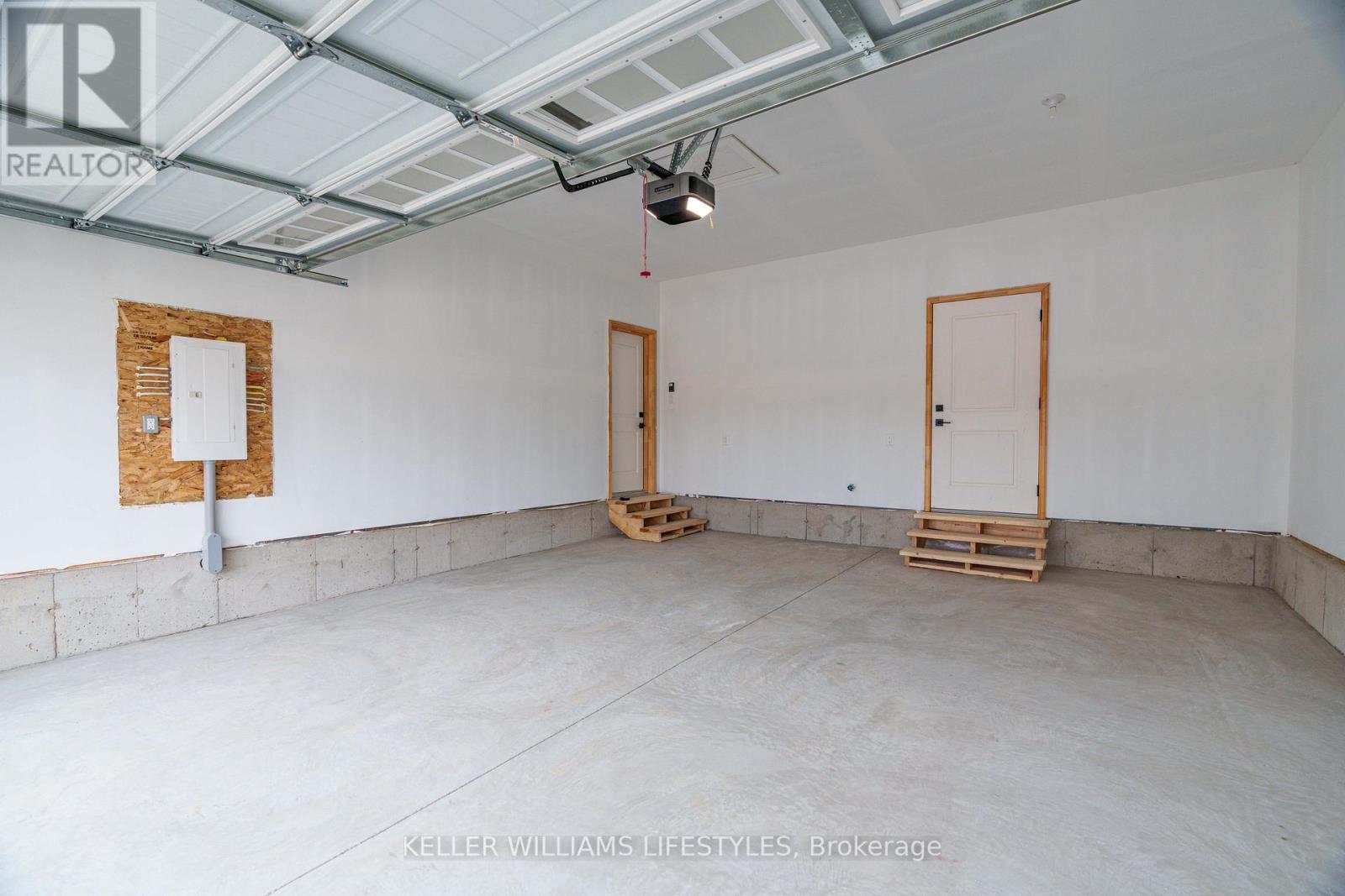 106 Sandcastle Key, Central Elgin, Ontario  N5L 1C5 - Photo 38 - X12725182