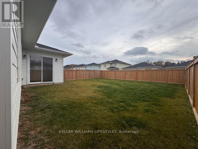 106 Sandcastle Key, Central Elgin, Ontario  N5L 1C5 - Photo 41 - X12725182