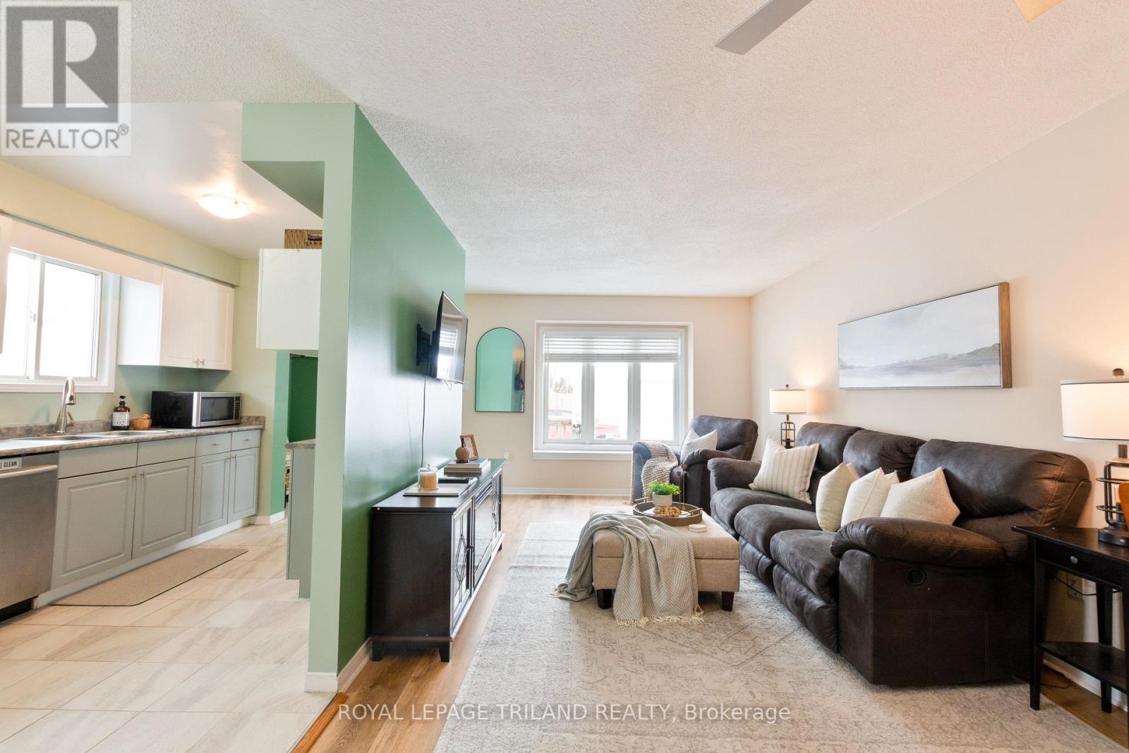 264 Simpson Crescent, London East, Ontario  N5V 5E2 - Photo 11 - X12725184