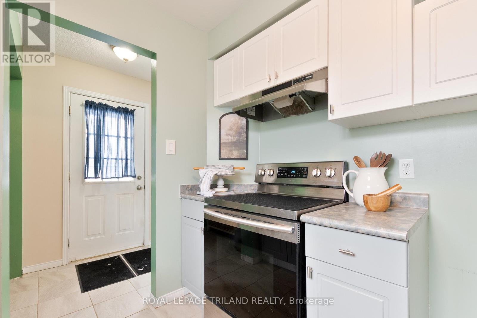 264 Simpson Crescent, London East, Ontario  N5V 5E2 - Photo 16 - X12725184