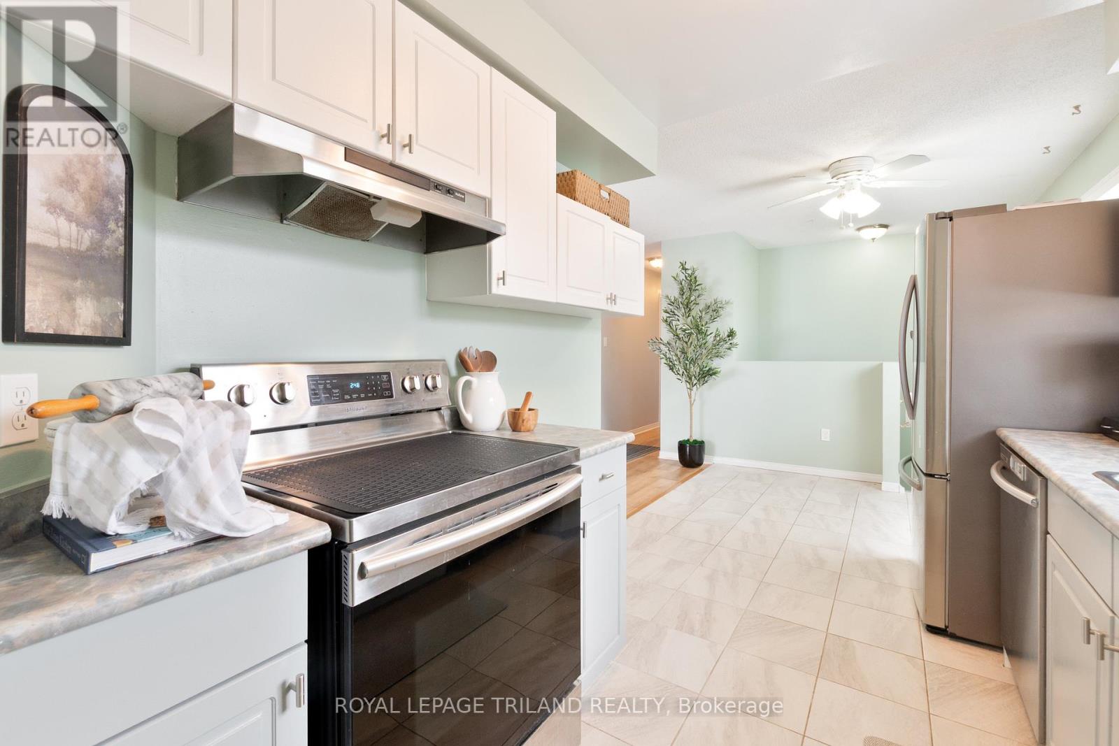 264 Simpson Crescent, London East, Ontario  N5V 5E2 - Photo 17 - X12725184