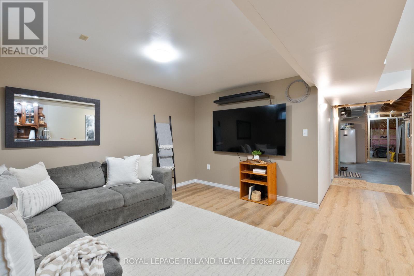 264 Simpson Crescent, London East, Ontario  N5V 5E2 - Photo 32 - X12725184